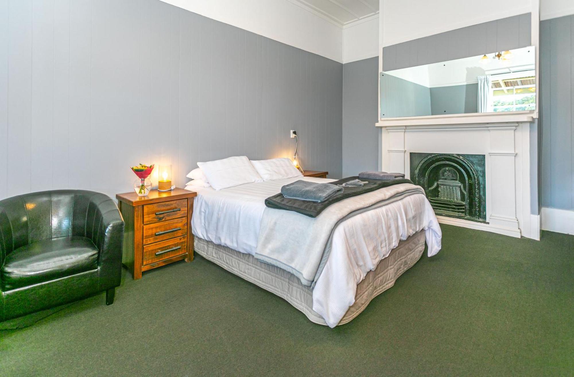 Lady Bowen Bed & Breakfast Thames Exteriör bild
