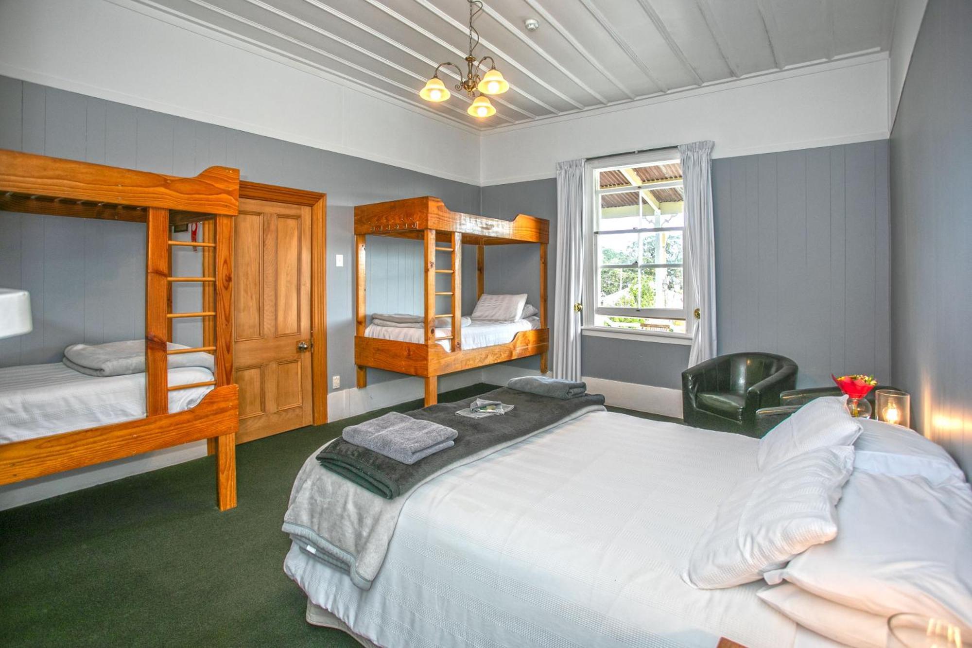 Lady Bowen Bed & Breakfast Thames Exteriör bild